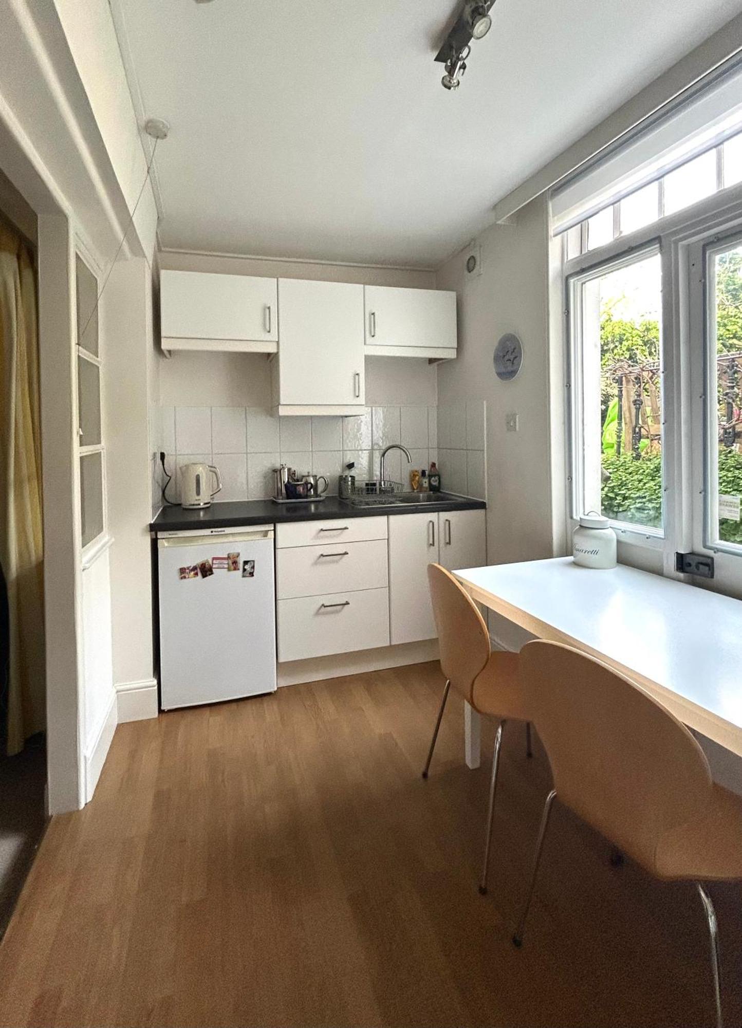 Spacious Comfortable Flat With Free Parking In East Finchley, Muswell Hill & Close To Alexandra Palace Londra Exterior foto